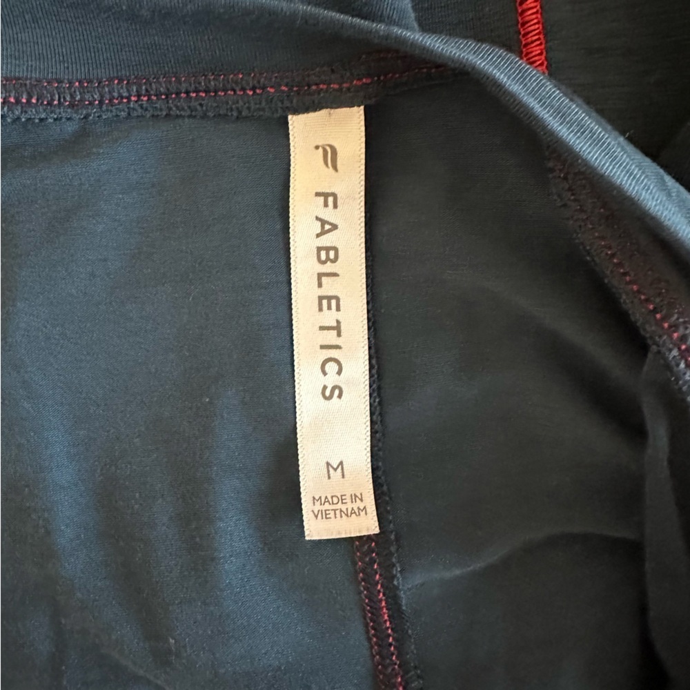 Women’s Fabletics Wool Base Layer Long-Sleeve Top - image 4